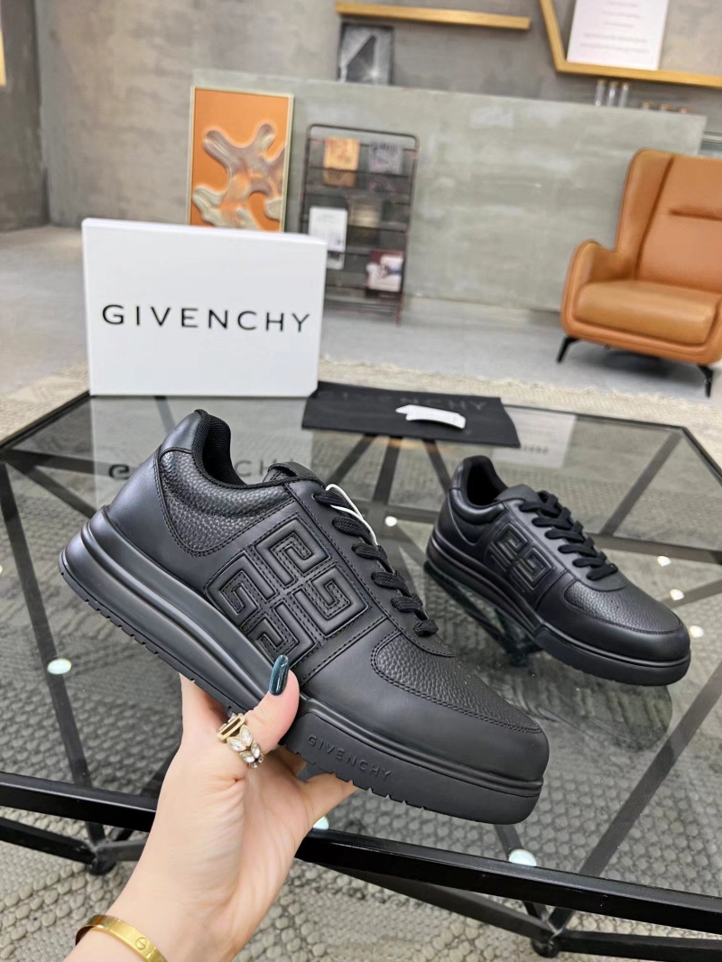 Givenchy Sneakers